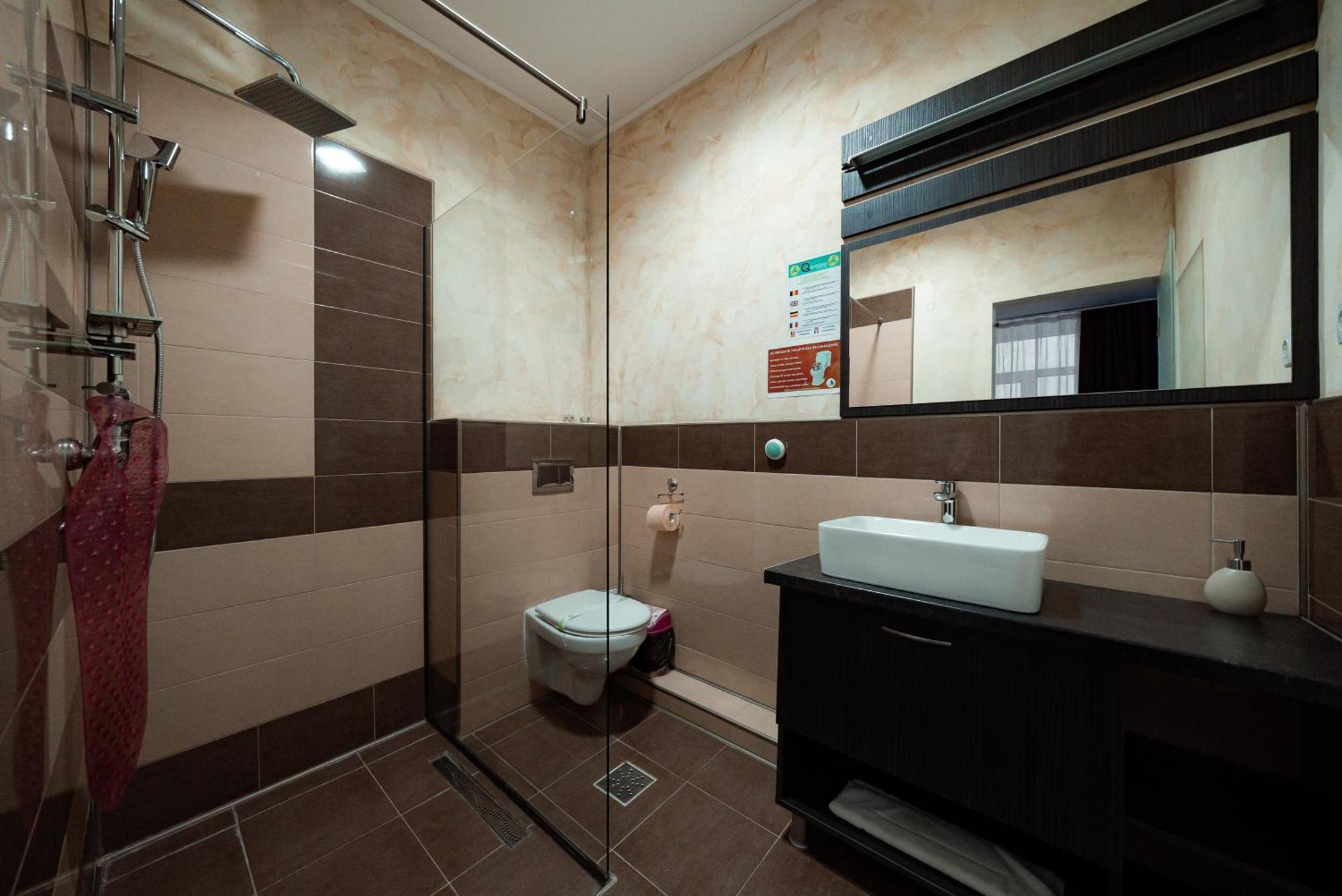 Quantum House Hotel Vatra Dornei Exterior photo