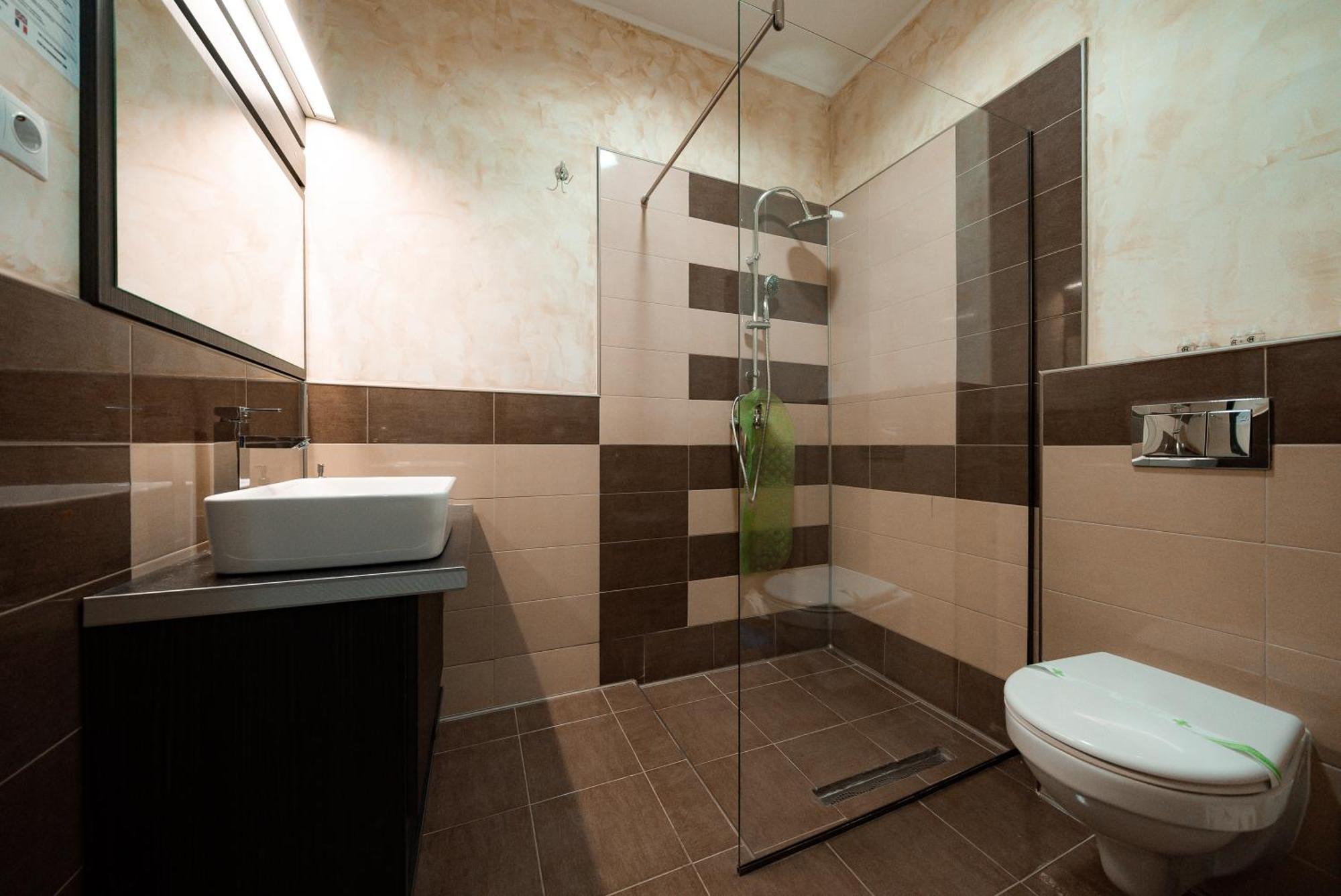 Quantum House Hotel Vatra Dornei Exterior photo
