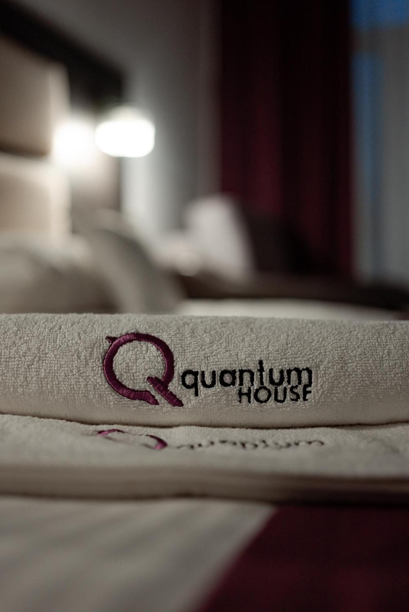 Quantum House Hotel Vatra Dornei Exterior photo